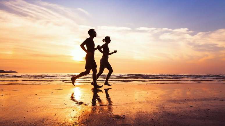 Como correr na praia / Foto: Shutterstock