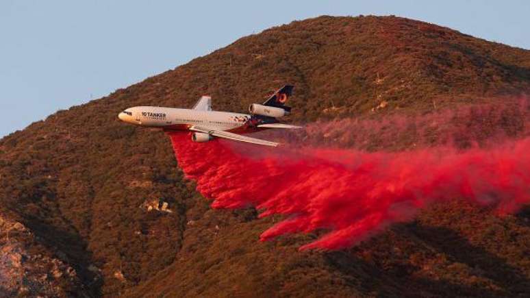 Combate a incêndios que já se propagaram mostra claras limitações num cenário de queimadas mais intensas e frequentes, defende pesquisadora