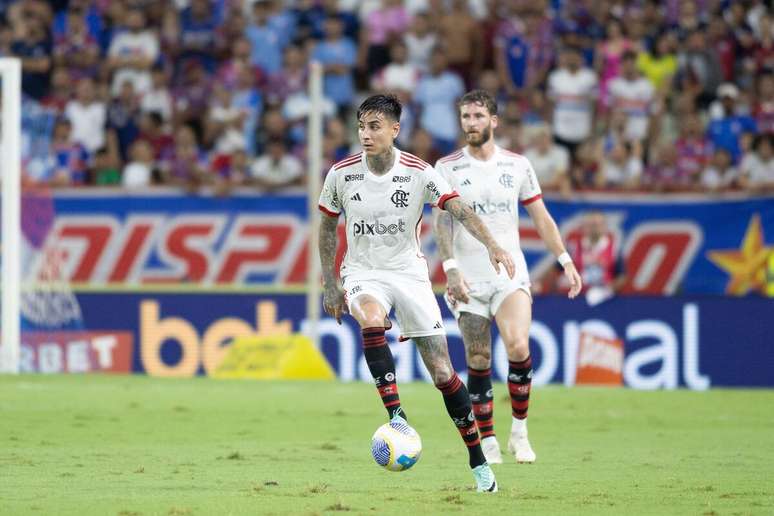 Erick Pulgar (Flamengo) durante jogo contra o Fortaleza, no dia 27.11.2024