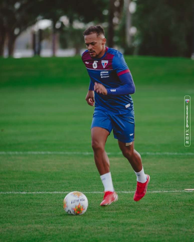 Bruno Pacheco em treino pelo Fortaleza. 