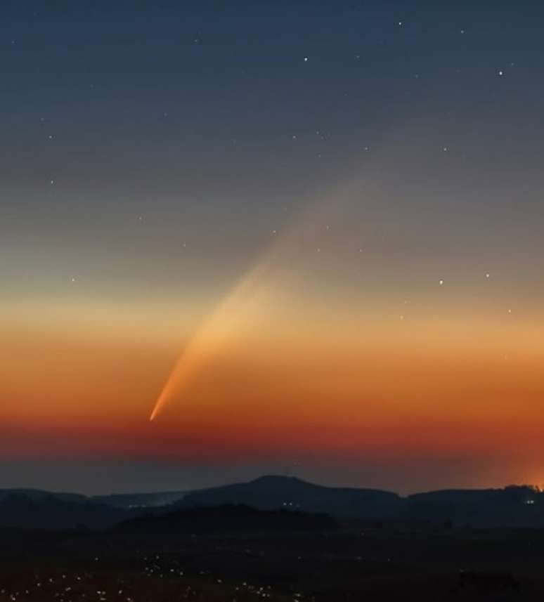 Cometa visto do céu do Rio Grande do Sul no fim de semana.