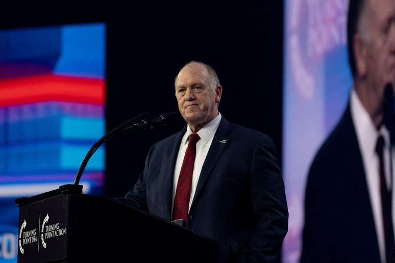 Tom Homan, um dos criadores da política de separação de pais e filhos imigrantes indocumentados, foi nomeado como o 'czar das fronteiras' no segundo governo Trump