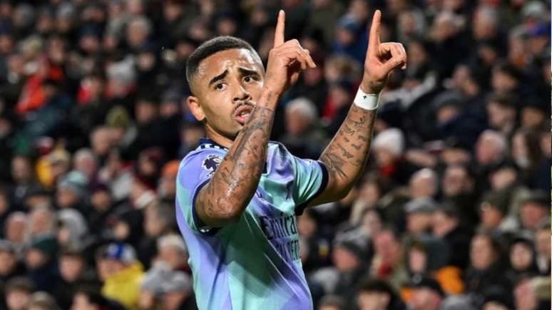 Médico explica detalhes de lesão de Gabriel Jesus