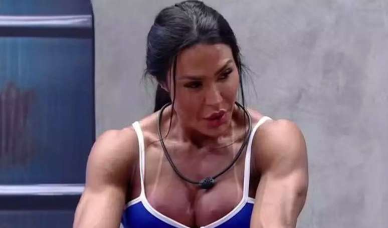 Treino de Gracyanne no 'BBB 25': personal revela como a musa fitness mantém o corpo definido no reality show.