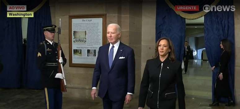 Joe Biden e Kamala Harris são anunciados na cerimônia de posse