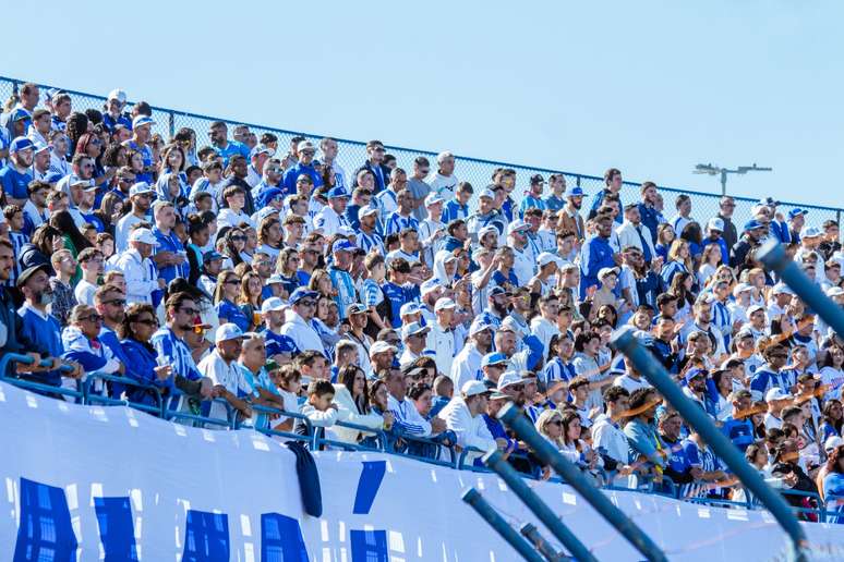 Torcida do Avaí tem comparecido em bom número (Fotos: Laysa Silva/@avaifc)