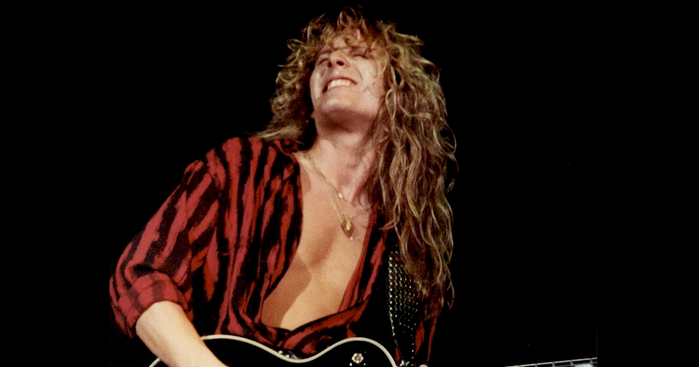 Morre o guitarrista John Sykes, ex-Whitesnake, aos 65 anos