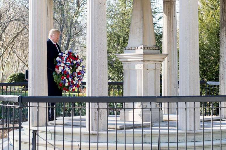 Em seu primeiro mandato, Trump visitou o Hermitage, propriedade de Jackson no Tennessee, e depositou uma coroa de flores em seu túmulo