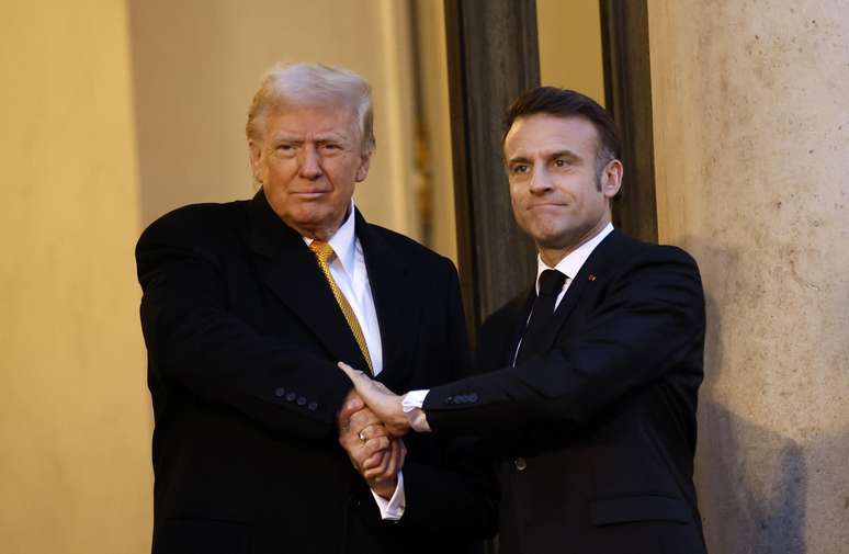 O presidente francês, Emmanuel Macron, foi um dos primeiros a felicitar Trump nas redes sociais pela sua vitória nas eleições presidenciais americanas pela segunda vez