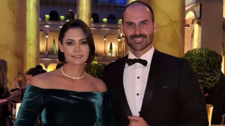 Michelle e Eduardo Bolsonaro não puderam assistir à cerimônia de posse de Trump no Capitólio