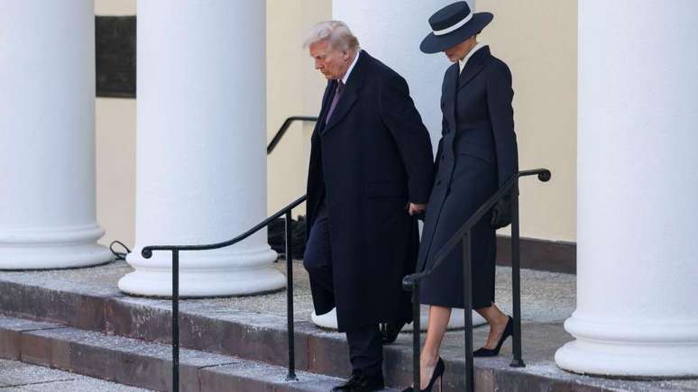 Roupa de Melania na posse de Trump virou assunto nesta semana