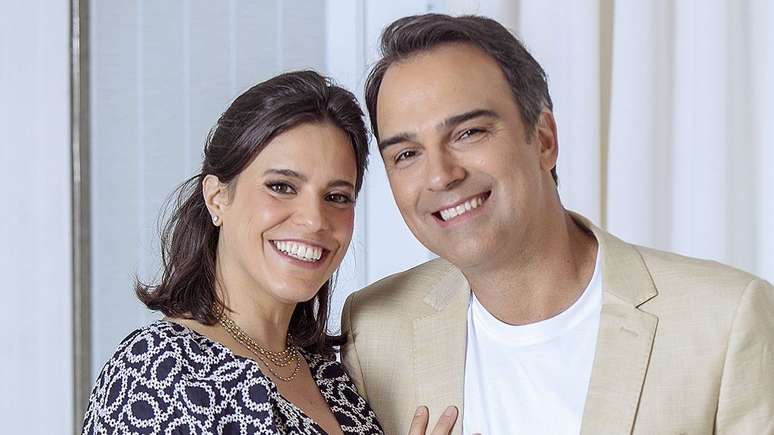 O apresentador Tadeu Schmidt e sua esposa, Ana Cristina