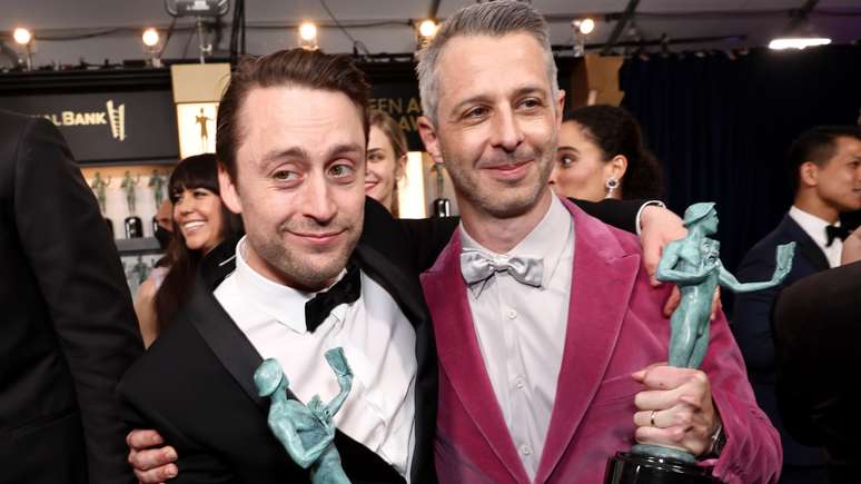 Kieran Culkin (à esquerda) e Jeremy Strong ganharam o SAG Awards em 2022 por suas atuações na série Succession