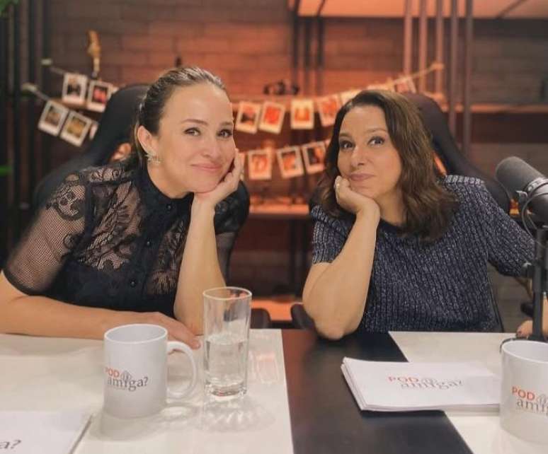 As atrizes Gabriela Duarte e Renata Castro Barbosa comandam o PodAmiga -