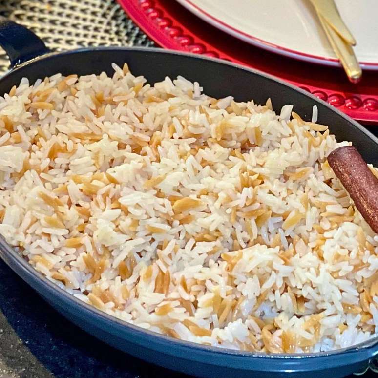 Arroz com macarrãozinho (arroz sírio)