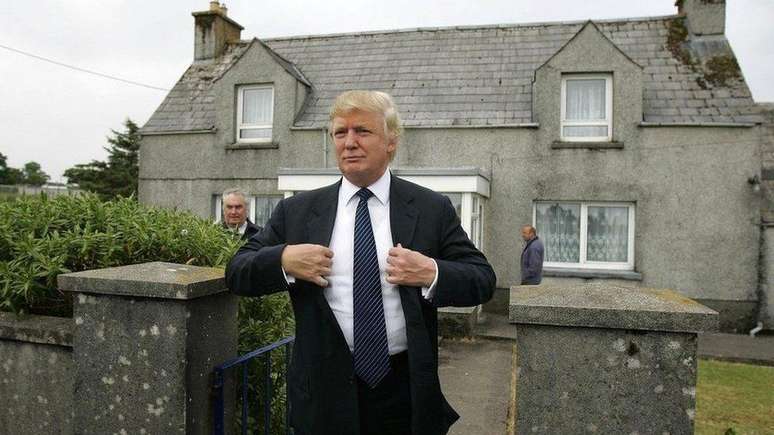 Donald Trump visitou a casa onde sua m&atilde;e cresceu, em Tong, na ilha escocesa de Lewis, em 2008