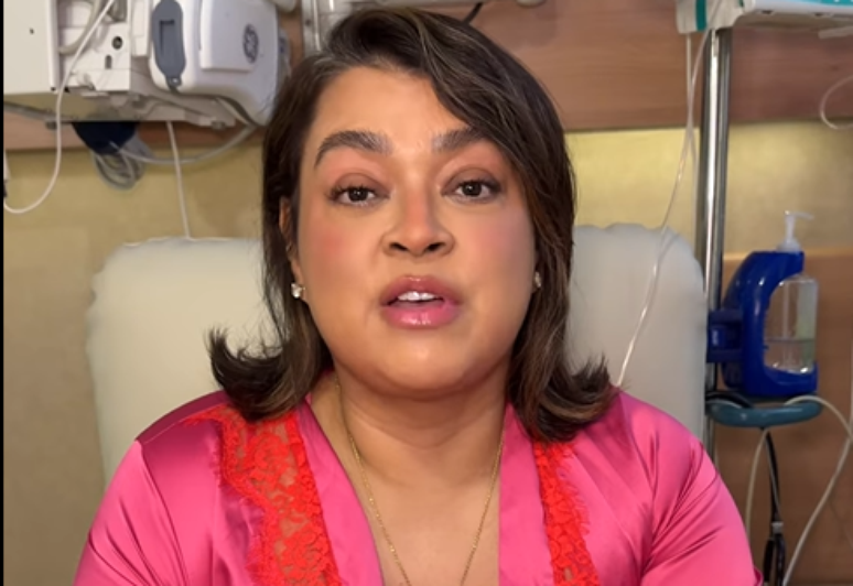 Preta Gil uses the definitive colostomy bag after surgery Preta Gil uses the definitive colostomy bag after surgery