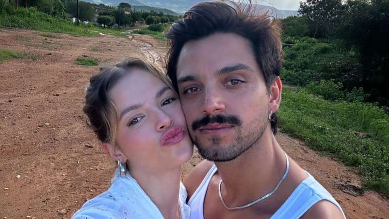 Agatha Moreira e Rodrigo Simas