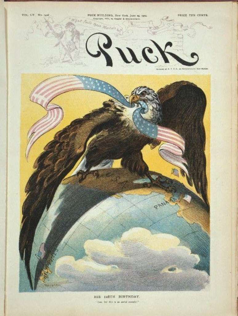 Edição da revista Puck de 1904 mostra a águia americana com as asas sobre o Panamá e Porto Rico, de um lado, e as Filipinas, de outro