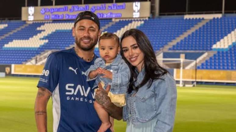 Bruna Biancardi se despede da Arábia Saudita nas redes sociais; contrato de Neymar com time Al-Hilal foi rescindido e família está de mudança