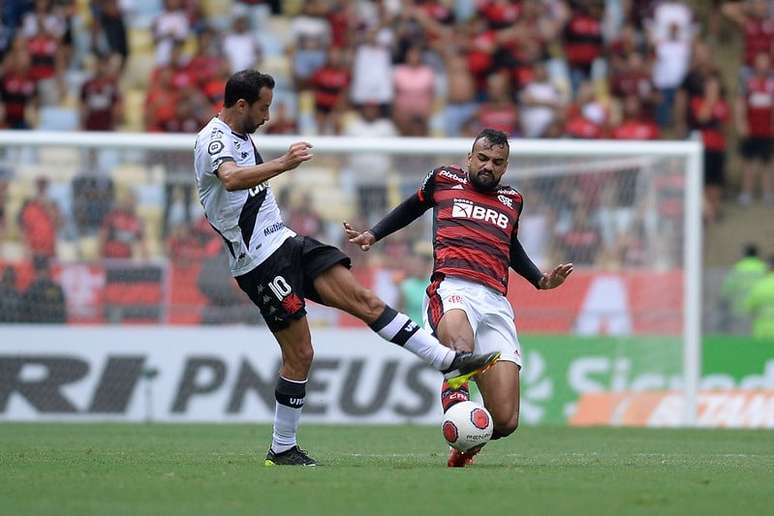 Nenêenête en disputas, disputas con el abismo de Bruno, ex