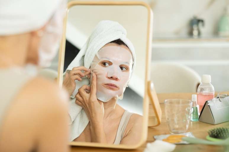 As máscaras faciais são um dos métodos que transformam qualquer pausa em um momento revigorante 