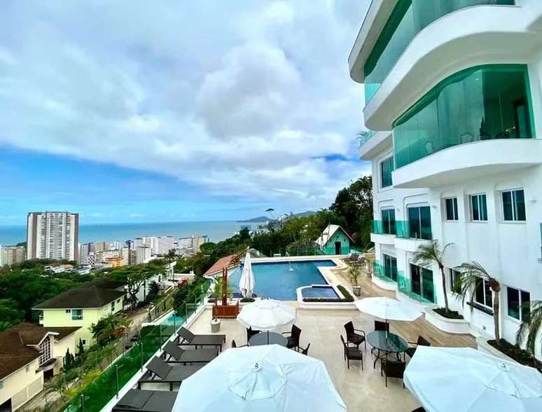 Resid&ecirc;ncia no Morro de Santa Teresinha, onde o &iacute;dolo santista busca nova resid&ecirc;ncia &ndash;