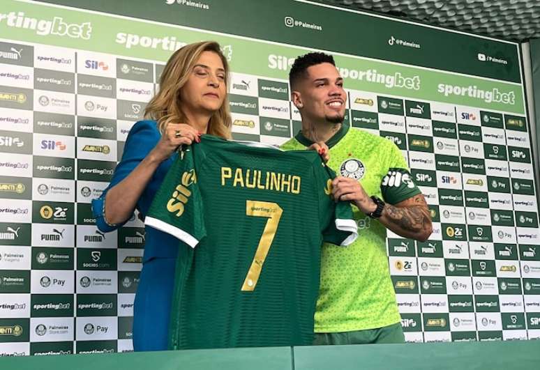 Paulinho herdou a camisa 7 de Dudu no Palmeiras