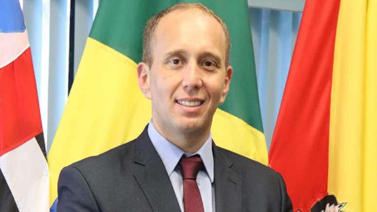 Rodrigo Manga, prefeito de Sorocaba, viralizou nas redes sociais ao mostrar as mudanças que está fazendo na região durante seu mandato