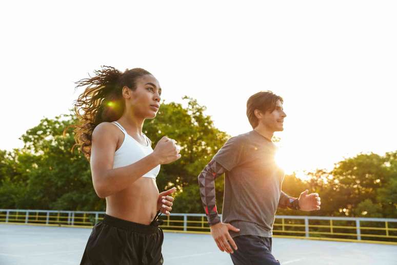 Os efeitos dos exerc&iacute;cios na queima de calorias podem ser mais modestos do que esperamos. Dean Drobot/ Shutterstock