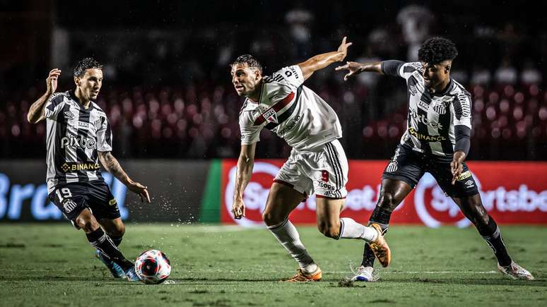 DESFALQUE PESADO ABALA O TRICOLOR ANTES DO CLÁSSICO! Zubeldía quebra a cabeça para montar o ataque contra o Santos!