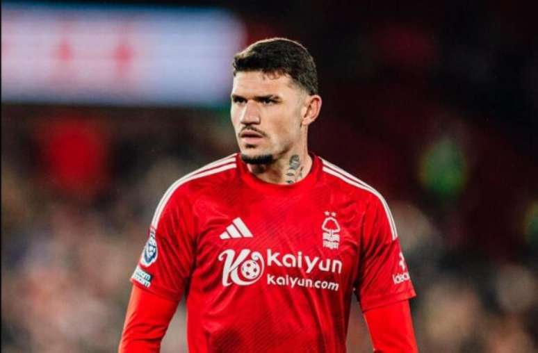 Divulgação/ Nottingham Forrest - Legenda: Morato destaca trabalho consistente do time na temporada