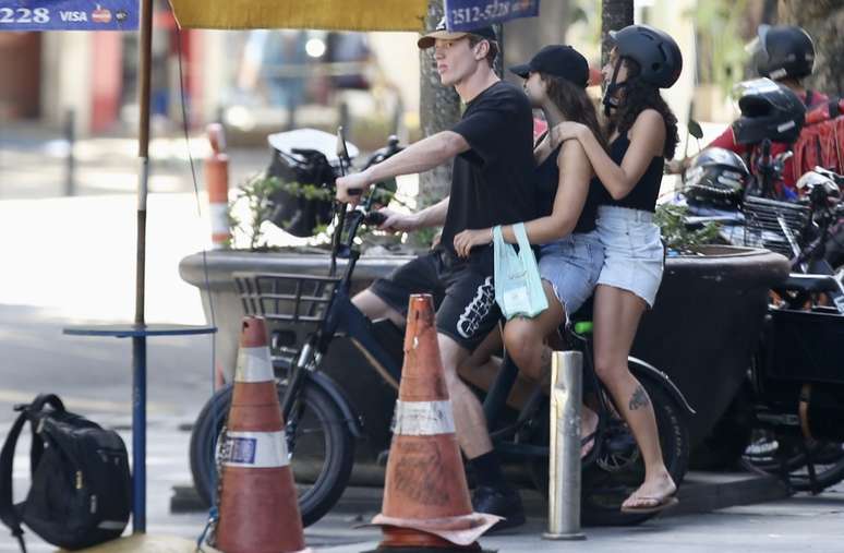 Pedro Novaes with girlfriend and friend - Pedro Novaes with girlfriend and friend -