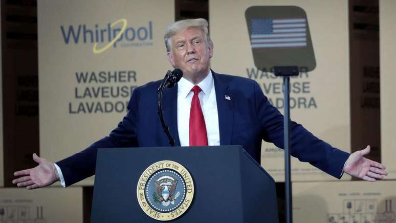 Em 2018, o primeiro governo de Trump imp&ocirc;s tarifas &agrave;s m&aacute;quinas de lavar importadas