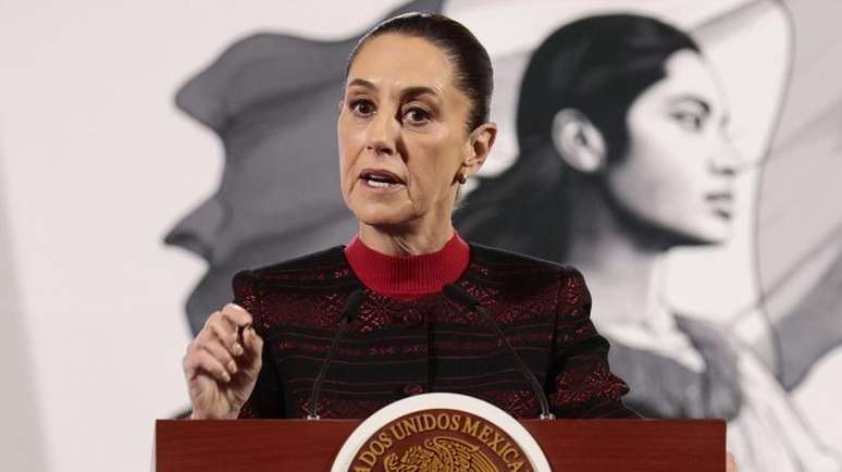 "N&atilde;o &eacute; impondo tarifas que os problemas se resolvem, mas sim conversando e dialogando", escreveu Claudia Sheinbaum no X