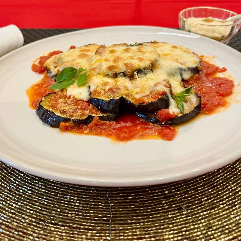 Eggplant in Parmegian at Airfryer: without breading and without frying