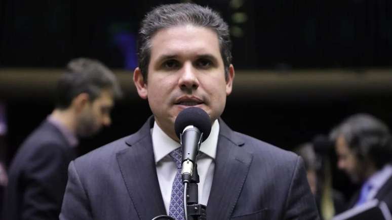 Motta, novo presidente da C&acirc;mara, foi incisivo ao defender o parlamento como pilar democr&aacute;tico, ressaltando a import&acirc;ncia do Legislativo forte