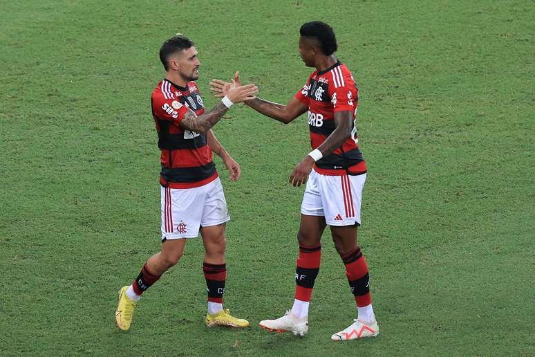 Arrascaeta e Bruno Henrique s&atilde;o os maaiores campe&otilde;es do Flamengo. Photo by Buda Mendes/Getty Images