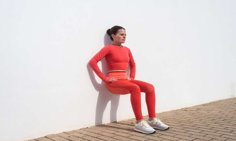 Pilates de parede funciona? Conhe&ccedil;a 3 exerc&iacute;cios para testar em casa