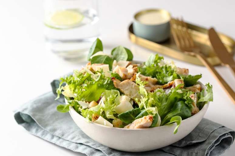 7 light and nutritional salad recipes for dinner