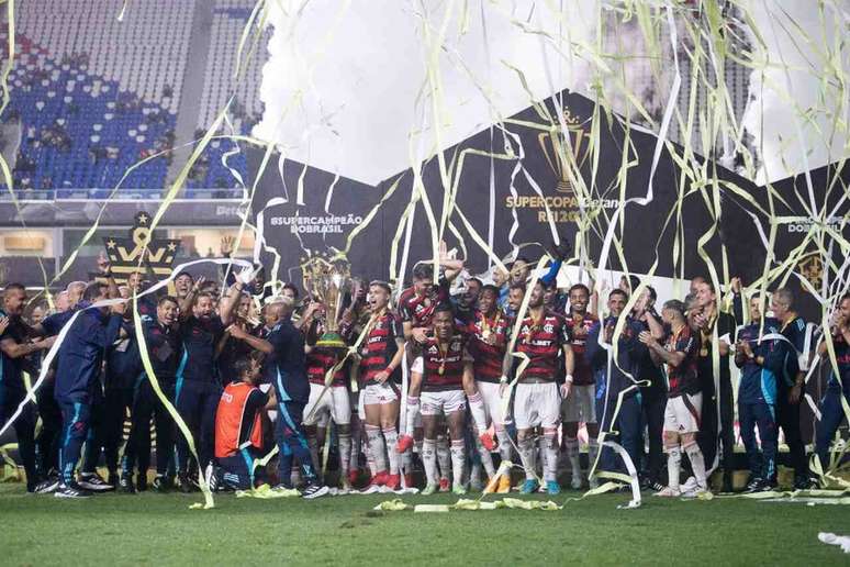 Campeón de rey de Super Copa Flamengo - Gilvan de Shuja / CRF