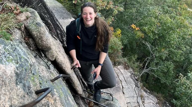 Capitã Rebecca M. Lobach