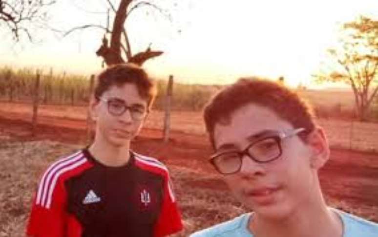 Matheus Lugatto Ribeiro Garcia e Miguel Lugatto Ribeiro Garcia.