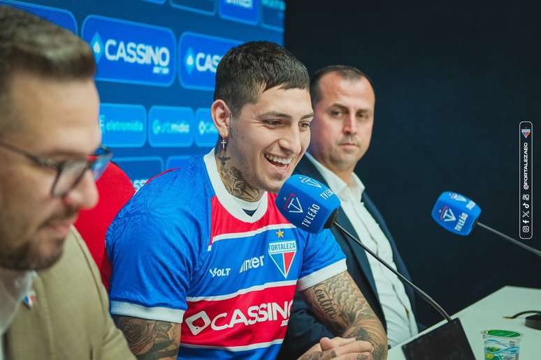 Gastón Ávila apresentado no Fortaleza. 