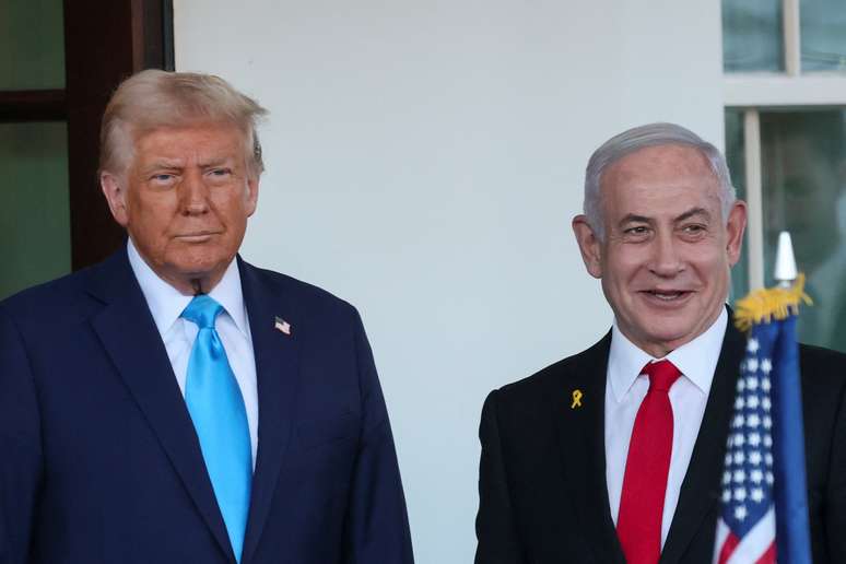 Em meio à visita de Netanyahu à Casa Branca, Trump encerra financiamento de auxílio a refugiados palestinos