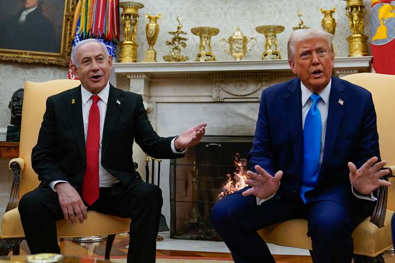 Com Netanyahu na Casa Branca, Trump prop&otilde;e deslocamento permanente dos habitantes de Gaza