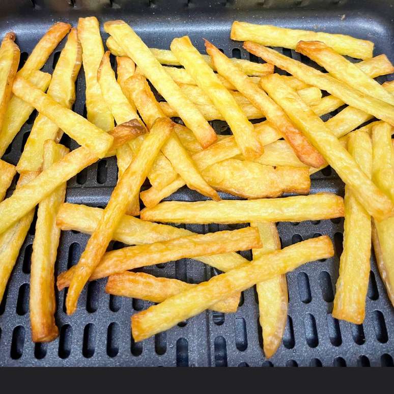 BATATA PALITO NA AIRFRYER