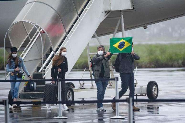 Em 9 de fevereiro de 2020, cidadãos brasileiros que moravam em Wuhan voltaram ao país e desembarcaram em Anápolis, Goiás. Eles foram resgatados por uma operação que envolveu os militares brasileiros e precisaram ficar em observação na base aérea por mais de duas semanas antes de serem liberados.