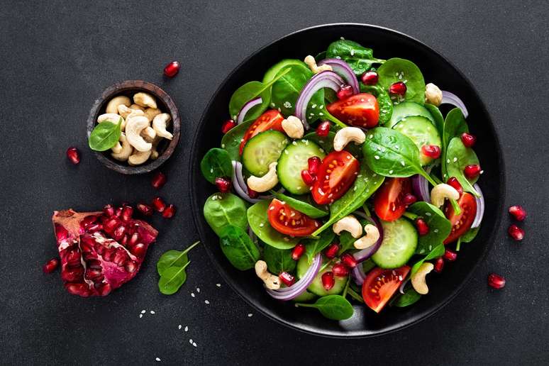 7 recipes of salad to lose weight with health