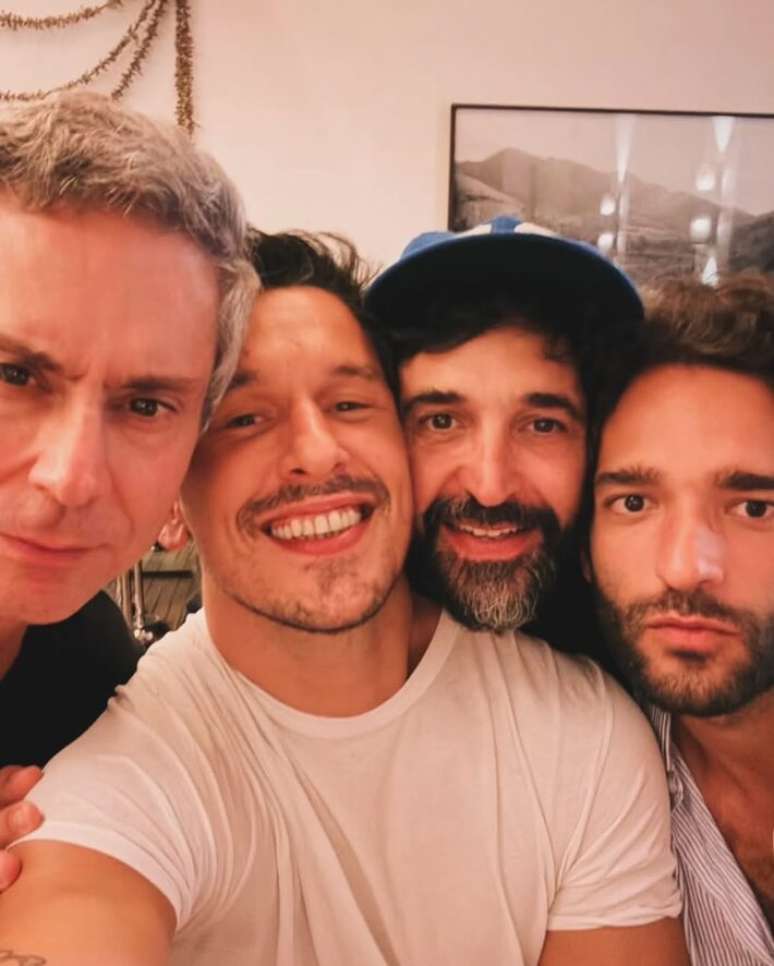 Nero posou ao lado de Jo&atilde;o Vicente de Castro, J&uacute;lio Andrade e Humberto Carr&atilde;o